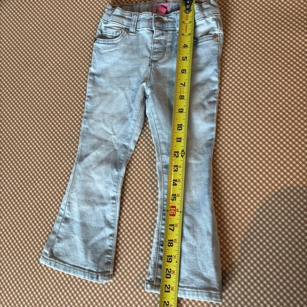 The Children’s Place toddler girl Flare‎ jeans.Light wash denim.Size 3T.Boho.NWT